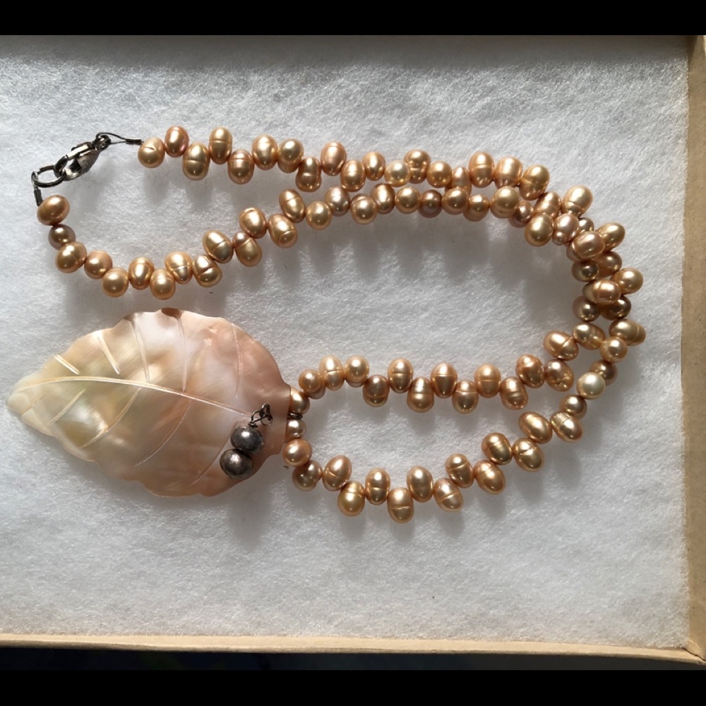 Freshwater Pearl Necklace with Shell Pendant